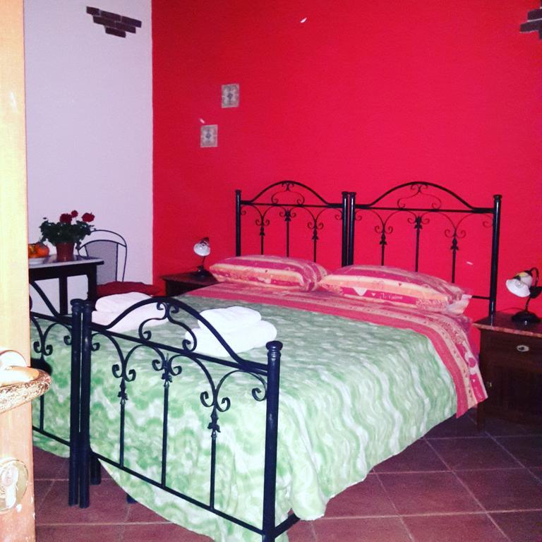 La Vecchia Forgia Hotel Lascari Luaran gambar