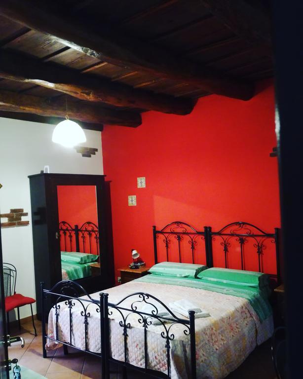 La Vecchia Forgia Hotel Lascari Luaran gambar