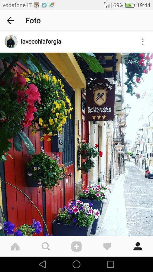 La Vecchia Forgia Hotel Lascari Luaran gambar